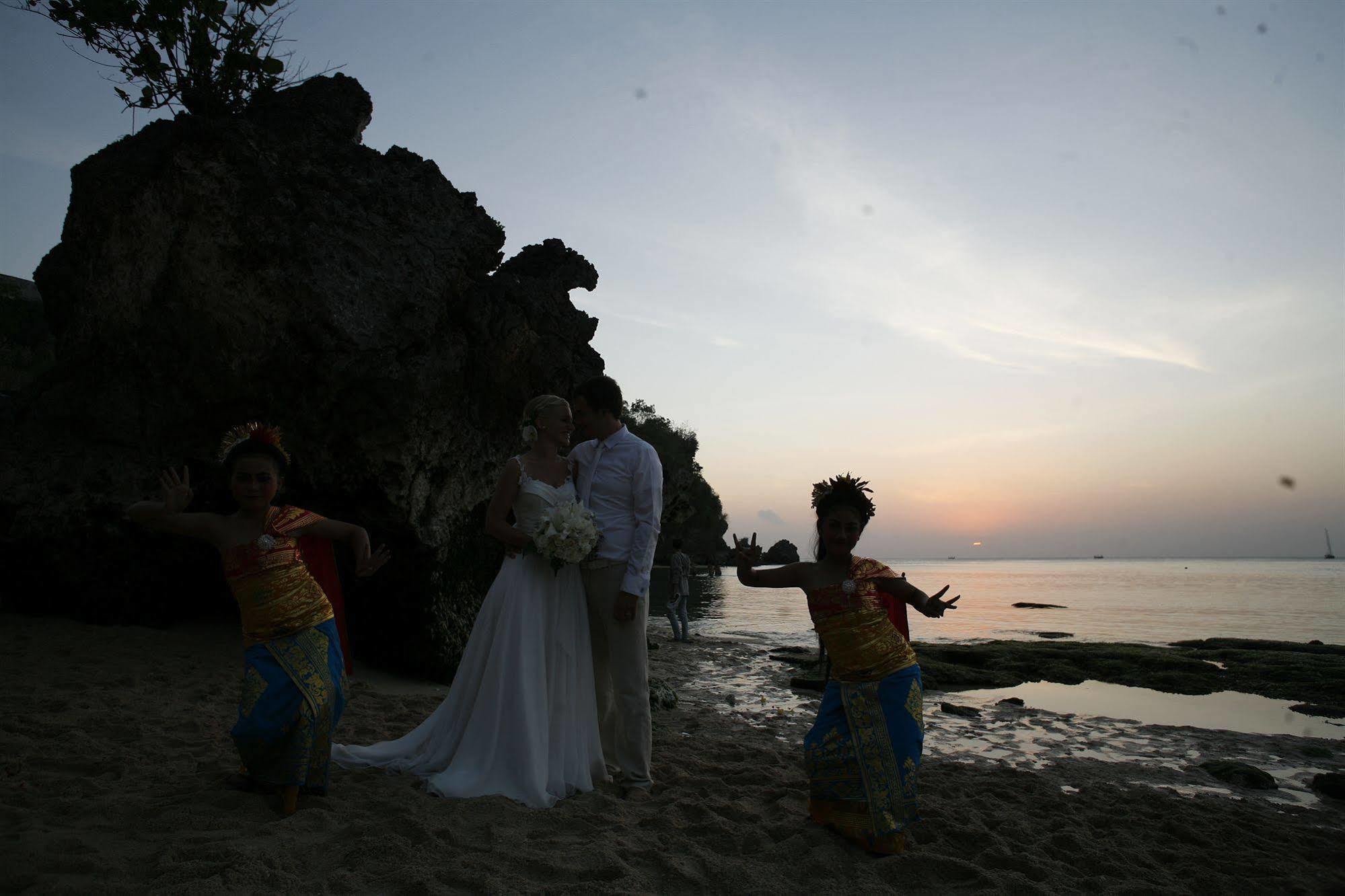 Hillstone Uluwatu Villa Ungasan Екстериор снимка